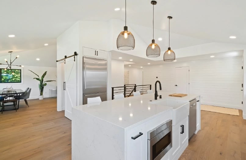 farmhouse-kitchen